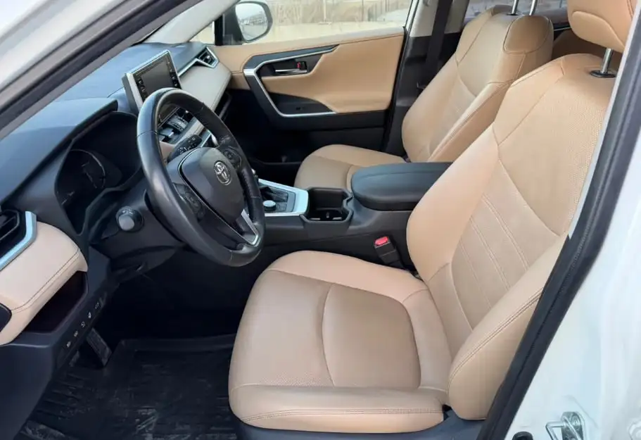 Toyota RAV4 V 2.0 CVT AWD Premium - Внедорожники/Кроссоверы (Авто) в Москва