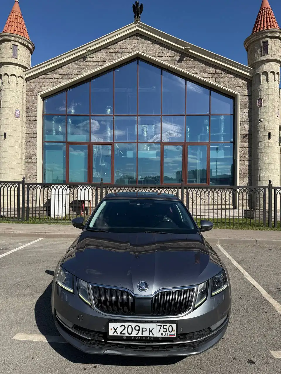 Продажа Skoda Octavia (A7) 2017 года - Авто в Москва