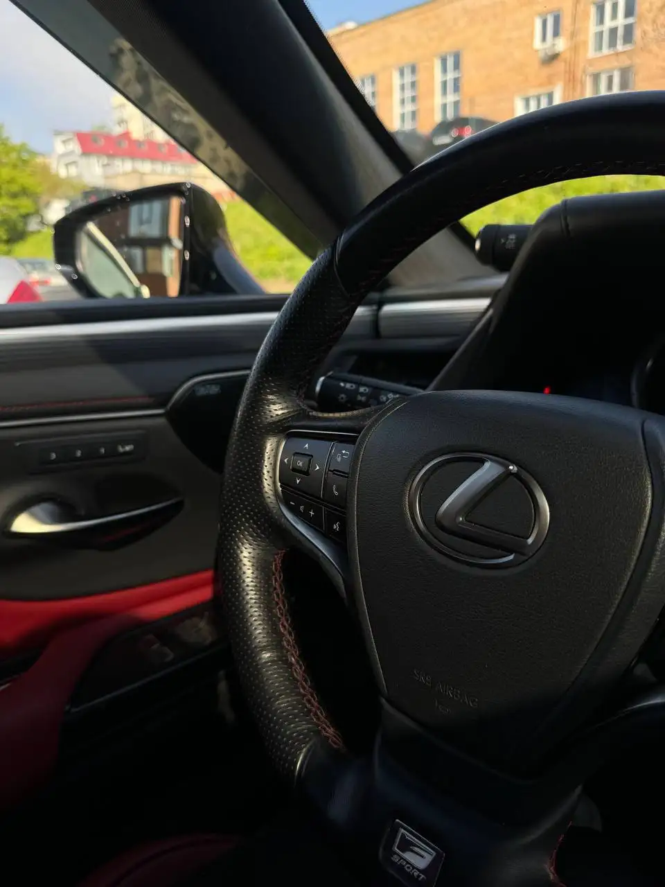 Lexus ES 350 F Sport в отличном состоянии - Легковые автомобили (Авто) в Москва