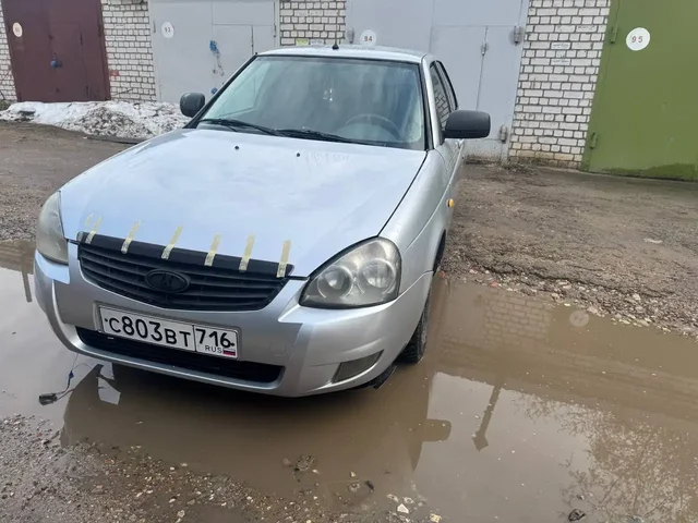 Продажа Лада Приора 2011 года - Перевес в Москва