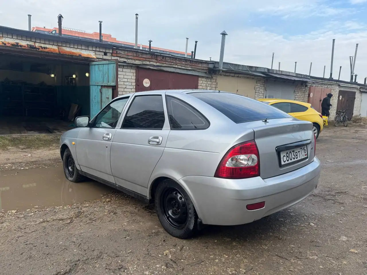 Продажа Лада Приора 2011 года - Легковые автомобили (Авто) в Москва