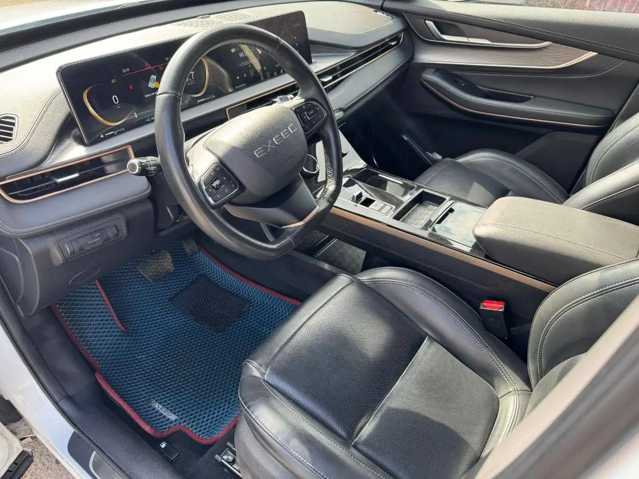 EXEED LX 2023 года в хорошем состоянии - Авто в Москва