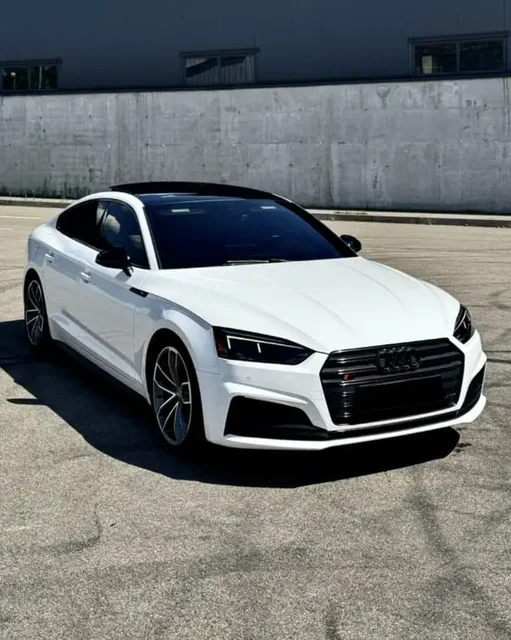 Audi S5 2017 года выпуска - Регистрационные знаки/номера в Москва