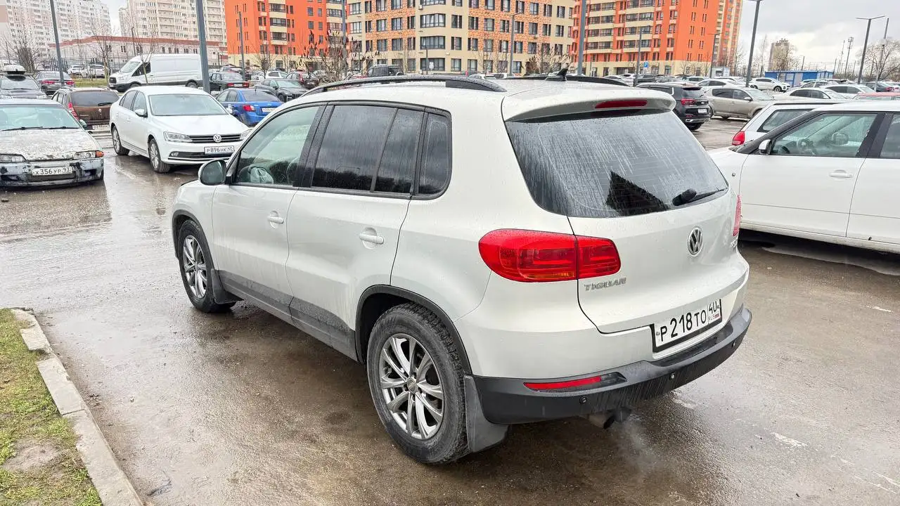 Volkswagen TIGUAN 2011 года в Наро-Фоминске - Внедорожники/кроссоверы (Авто) в Наро-Фоминск