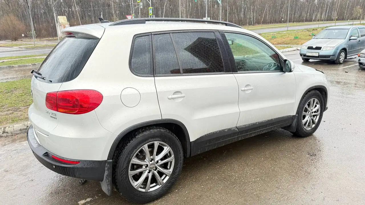 Volkswagen TIGUAN 2011 года в Наро-Фоминске - Внедорожники/кроссоверы (Авто) в Наро-Фоминск