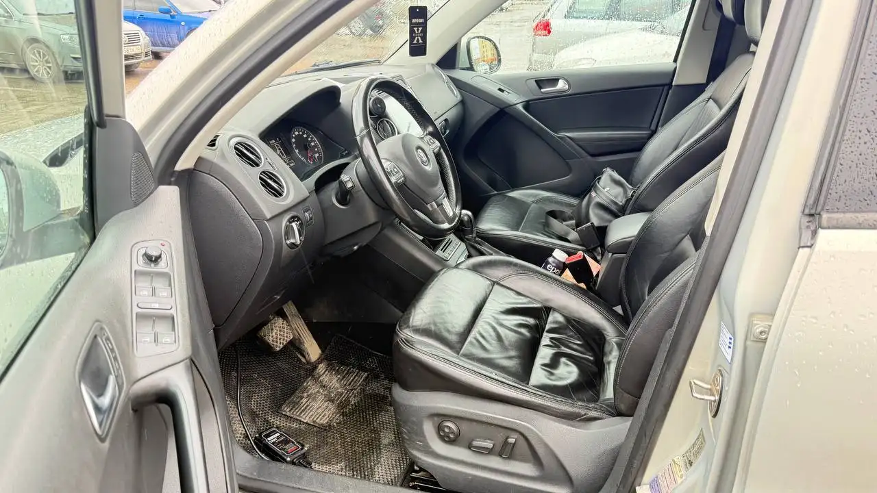 Volkswagen TIGUAN 2011 года в Наро-Фоминске - Внедорожники/кроссоверы (Авто) в Наро-Фоминск
