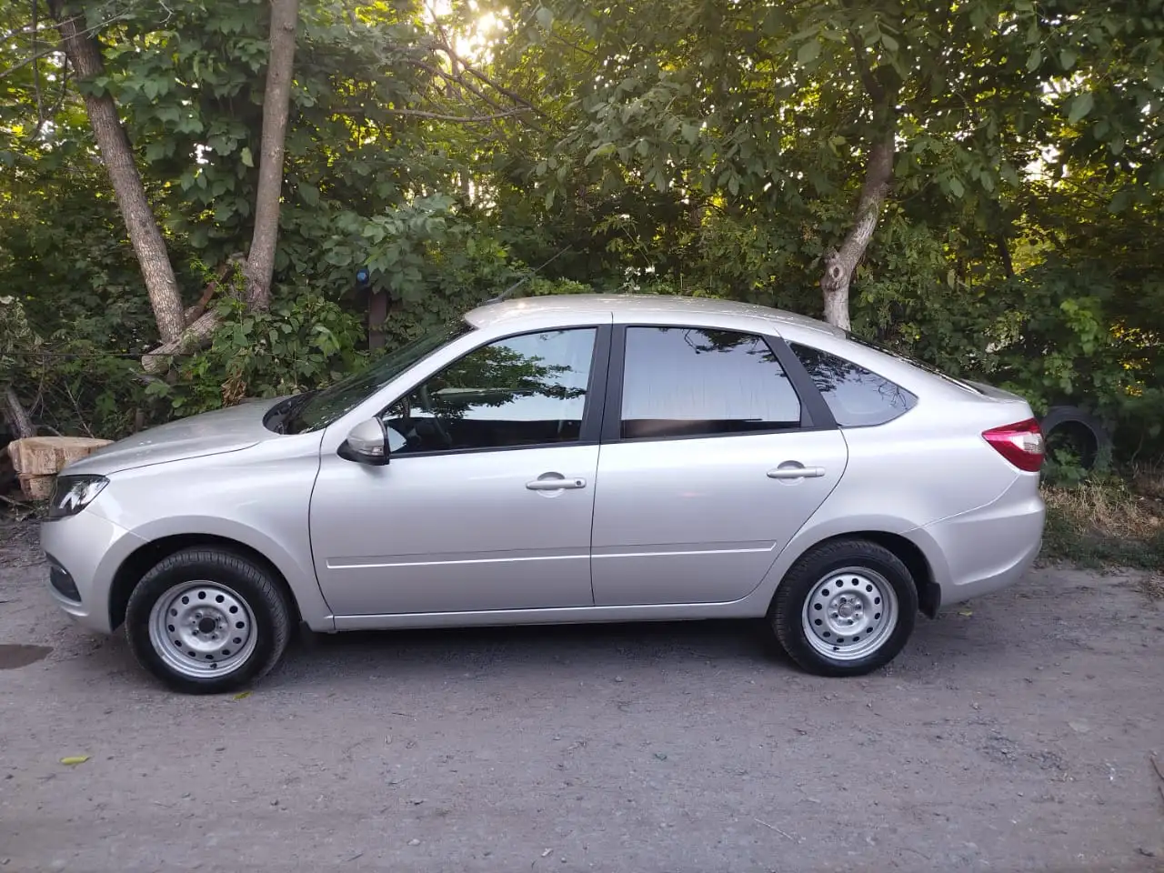 LADA GRANTA 2024 на торгах по банкротству - Легковые автомобили (Авто) в Неизвестно