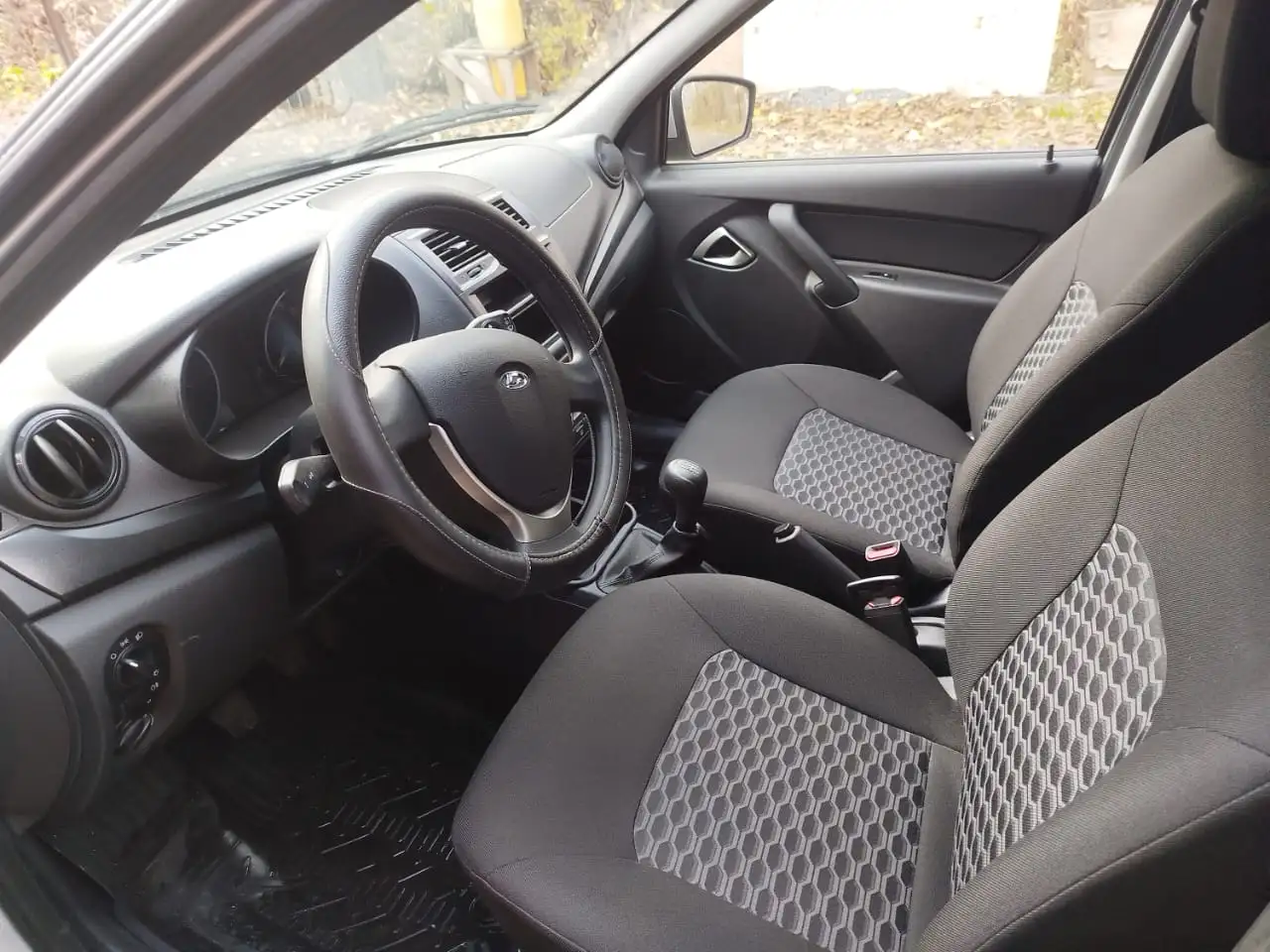 LADA GRANTA 2024 на торгах по банкротству - Легковые автомобили (Авто) в Неизвестно