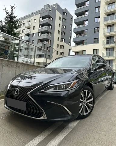 Lexus ES 2018 VII поколение/XZ10 250 AT - Коммерческий транспорт в Москва
