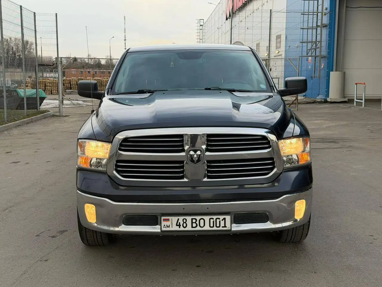 Dodge RAM 2016 5.7 Hemi 4WD с ГБО - Внедорожники (Авто) в Москва