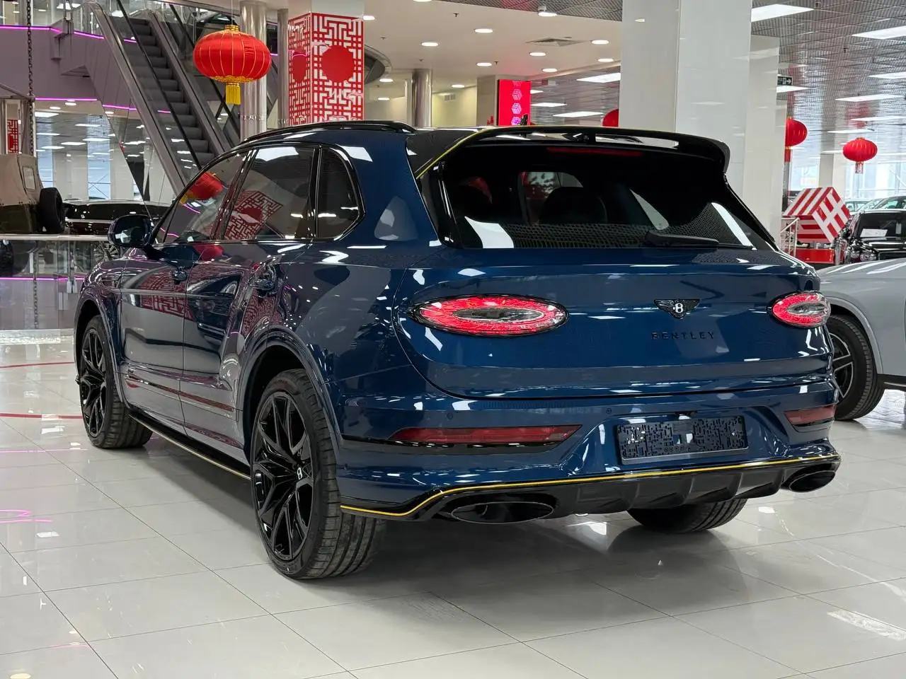 Bentley Bentayga 4.0л 650 л.с. бензин - Внедорожники (Авто) в Москва
