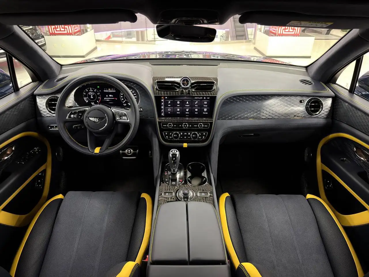 Bentley Bentayga 4.0л 650 л.с. бензин - Внедорожники (Авто) в Москва