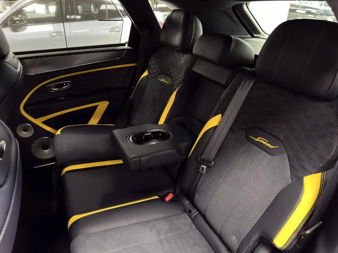 Bentley Bentayga 4.0л 650 л.с. бензин - Внедорожники (Авто) в Москва