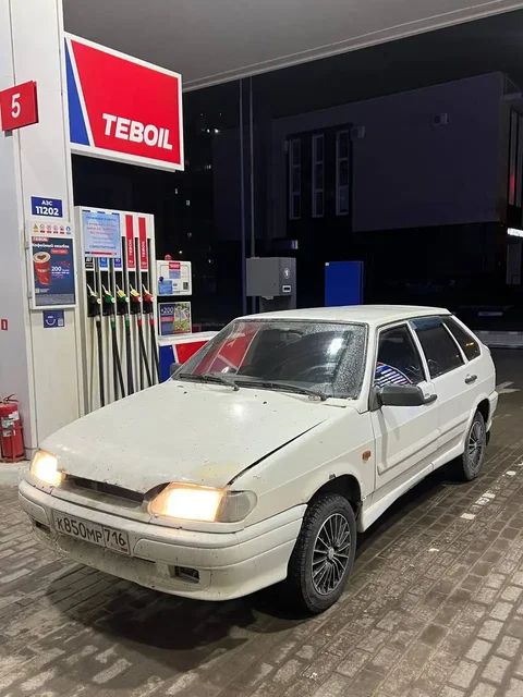 Продается автомобиль ВАЗ 2114 2011 года - Микроавтобусы в Москва