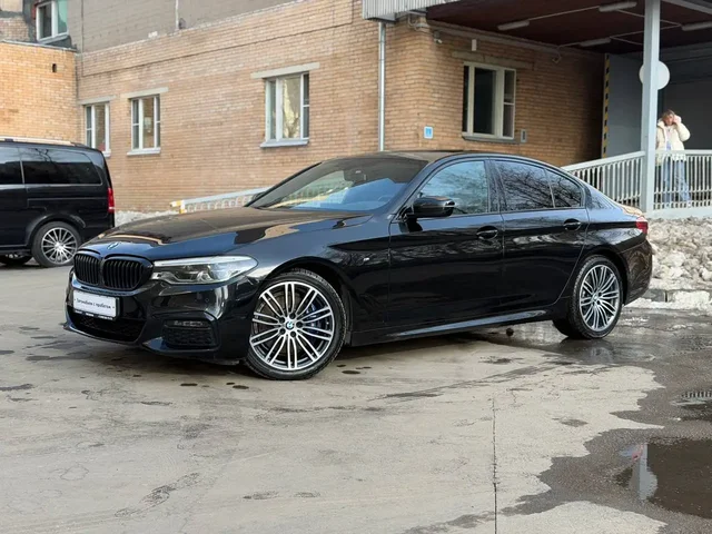 BMW 530D xDrive G30 2019 года - Грузовики и фургоны в Москва