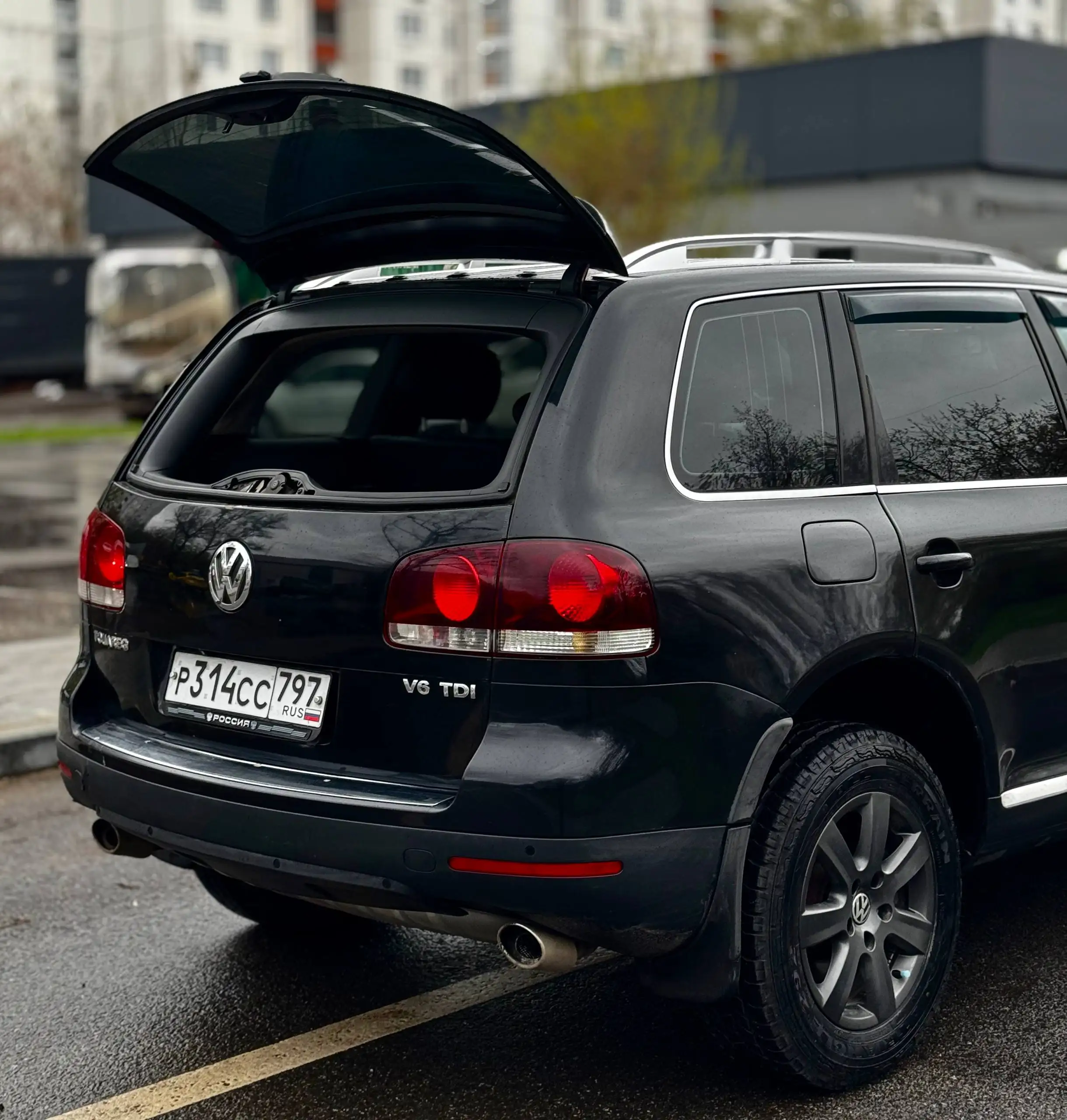 Volkswagen Touareg 3.0 Дизель 2010 в отличном состоянии - Авто в Москва