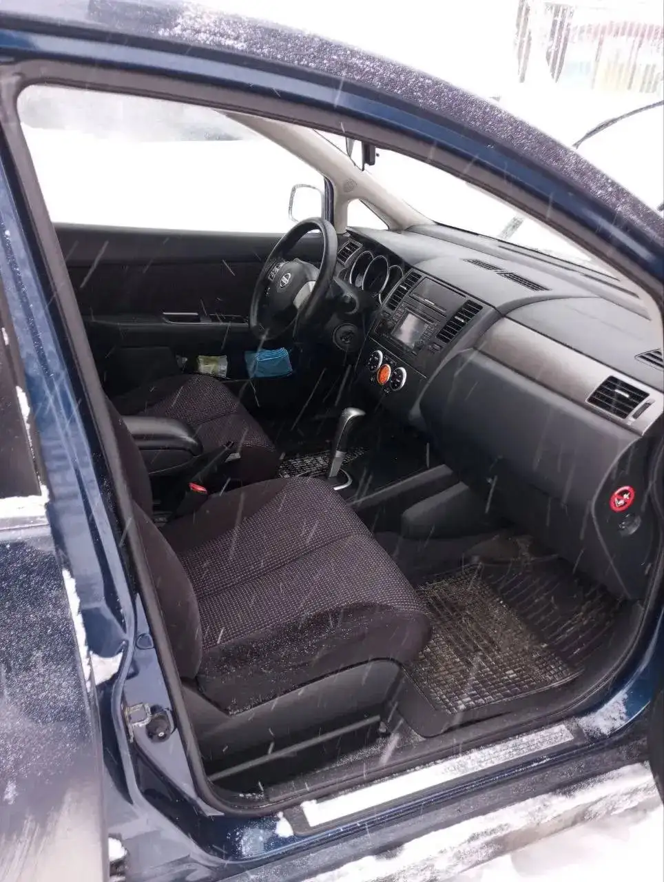 NISSAN TIIDA 2010 г.в. на торгах по банкротству - Авто в Москва