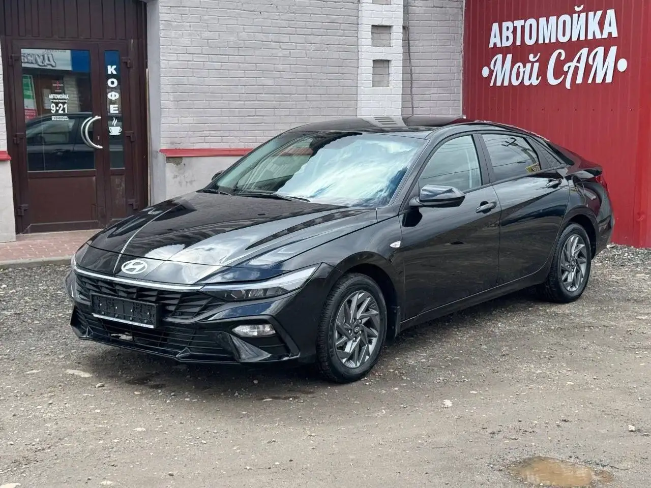 Продажа Hyundai Elantra 2024 года с пробегом 120 тыс. км - Авто в Москва