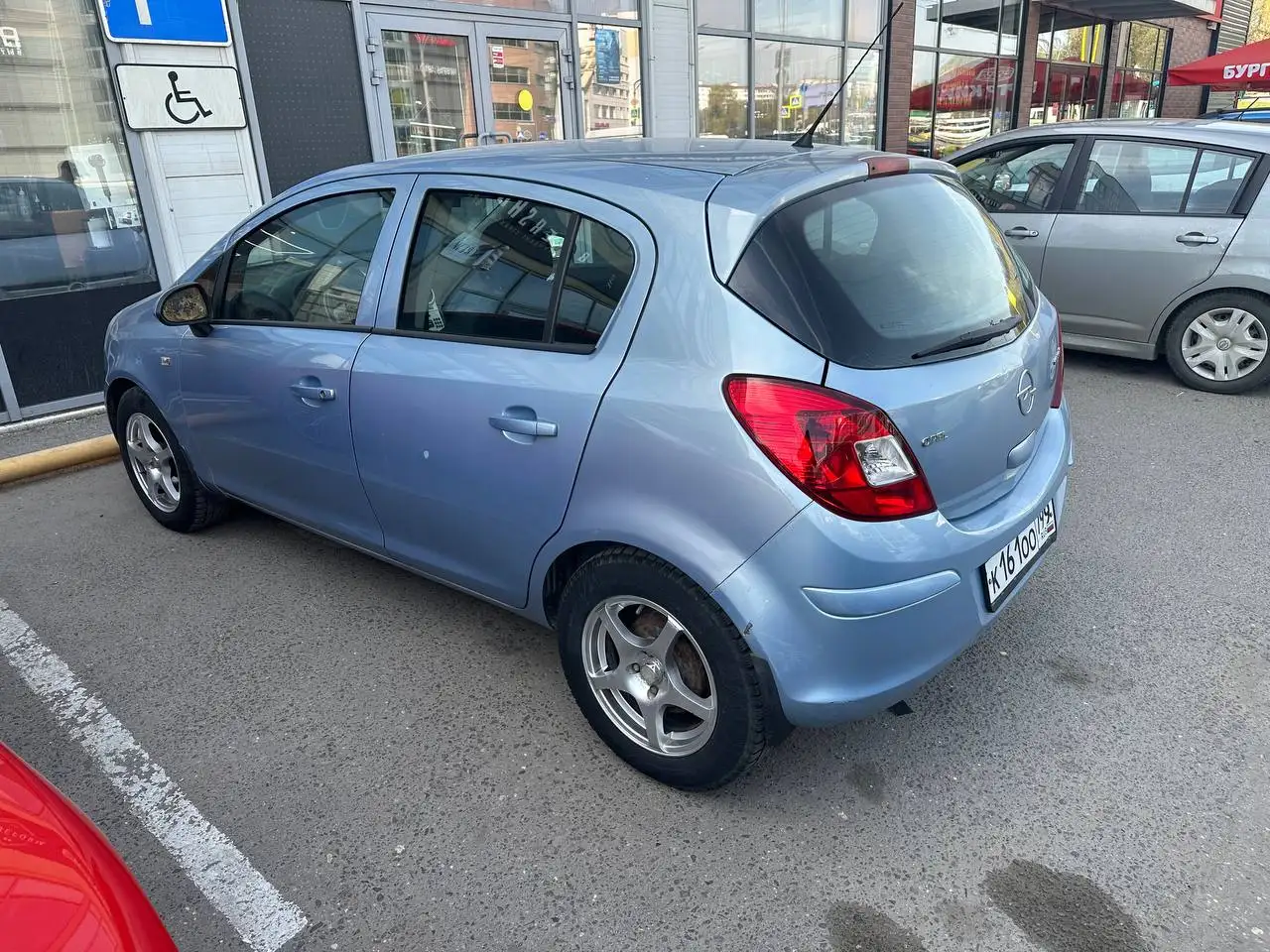 Opel Corsa 2008 робот - Авто в Москва