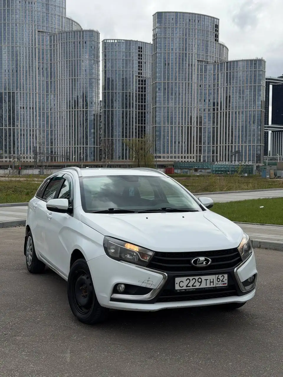 Subaru Forester, Lada Vesta SW Cross, Opel Antara в продаже - Авто в Москва