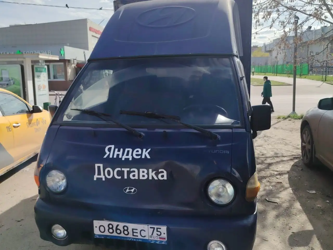 Автомобиль 2007 года с большим пробегом - Авто в Москва