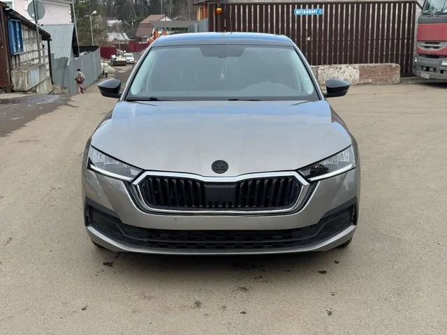Skoda Octavia 2020 1.4 150 лс - Госномер в Москва
