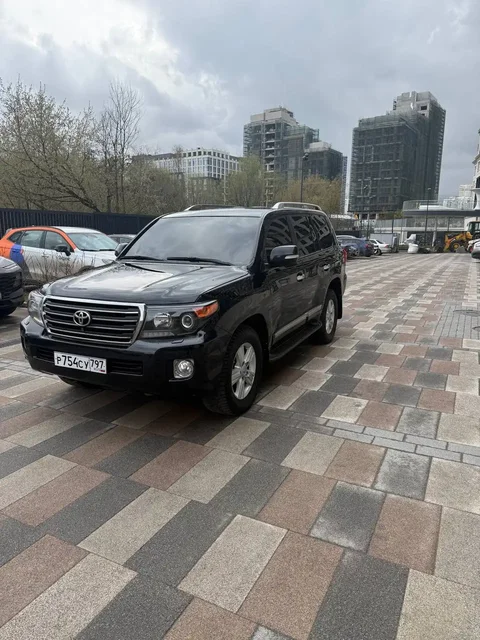 Toyota Land Cruiser 200 2015 дизель - Легковой автомобиль в Москва