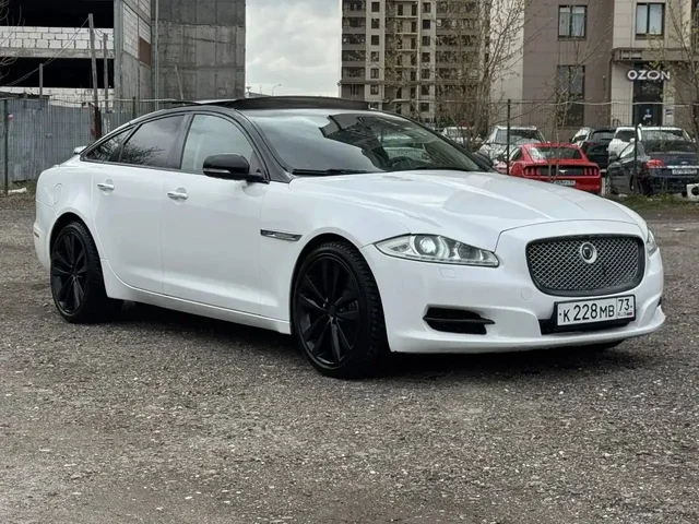 Jaguar XJ 2010 года с кредитной историей - Легковые авто в Нижний Новгород