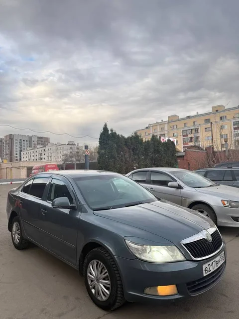 SKODA OCTAVIA 2009 - Грузовые автомобили в Москва