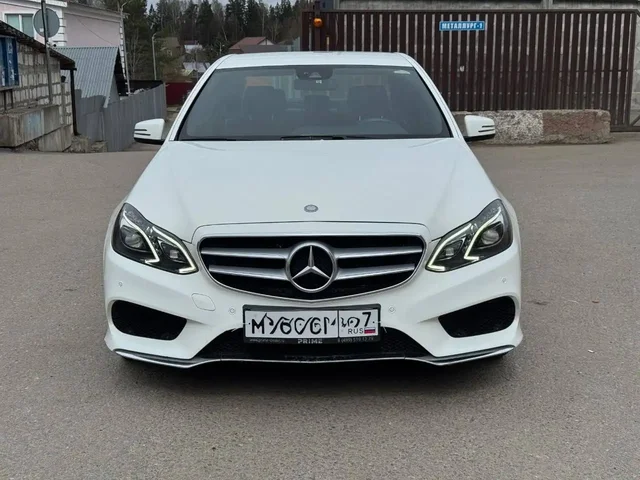 Mercedes E-Klasse 2015 - Грузовые автомобили в Москва