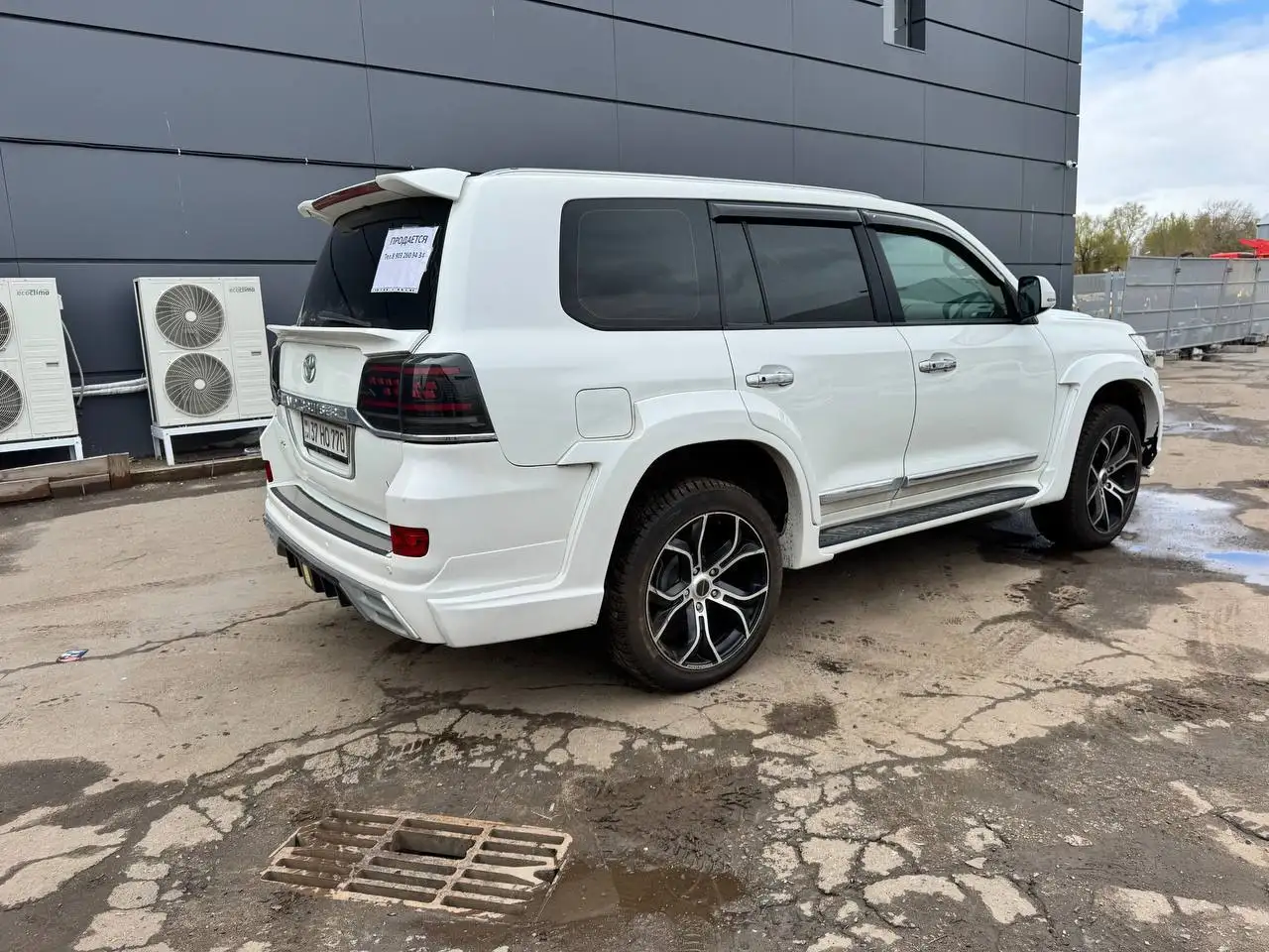 Toyota Land Cruiser 2008 - Внедорожники (Авто) в Москва