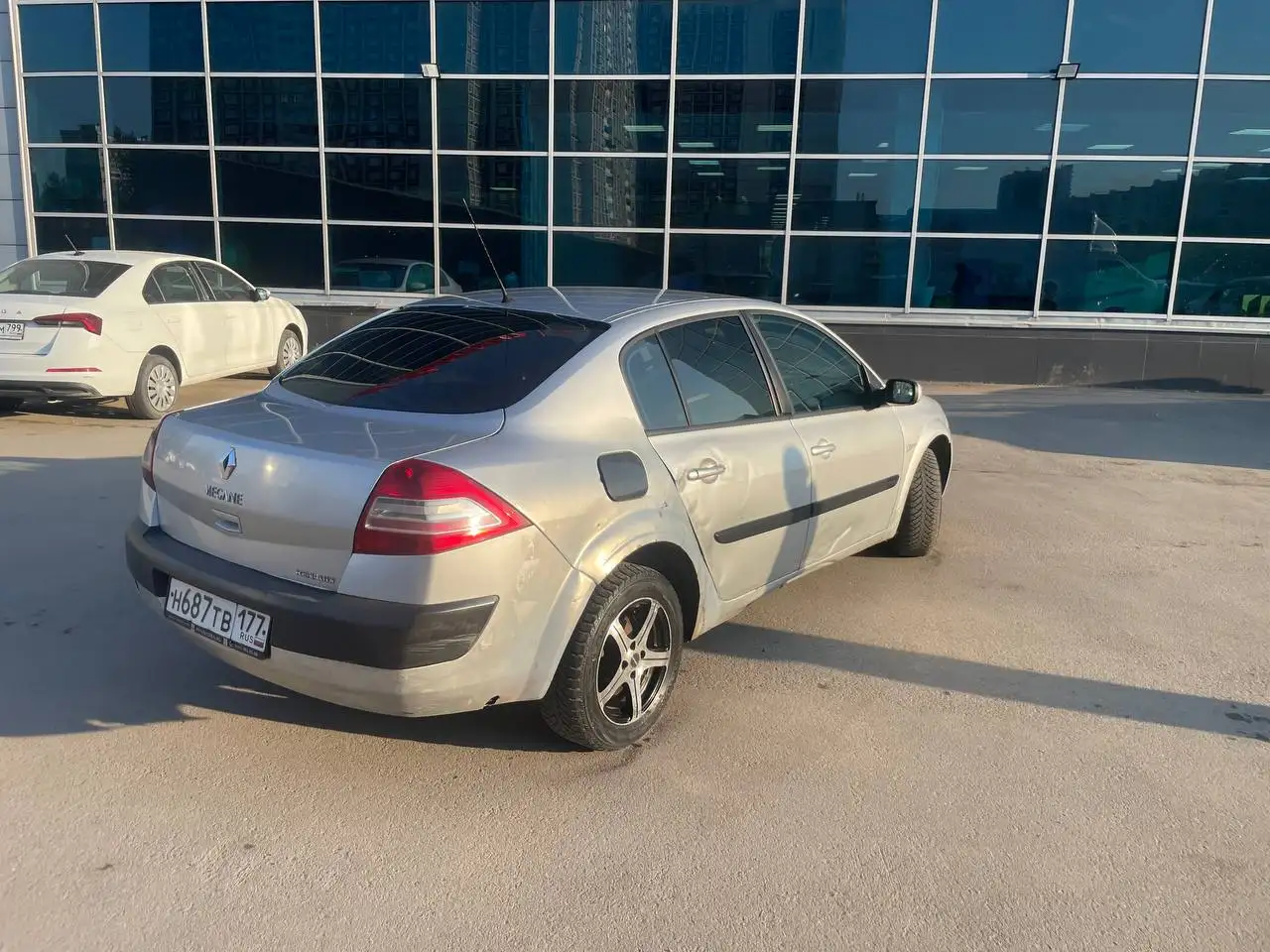 Продажа автомобиля 2006 года - Авто в Москва