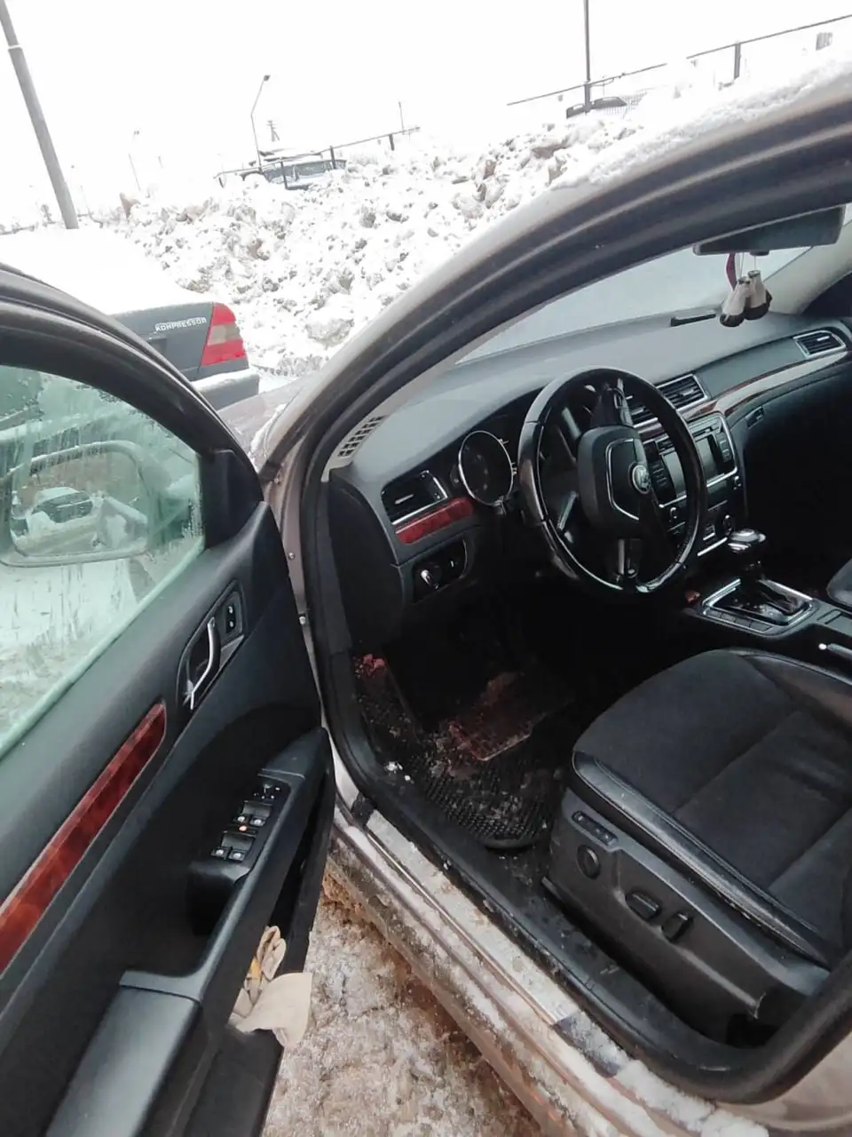 SKODA SUPERB 2012 на торгах по банкротству - Автомобили (Авто) в Москва