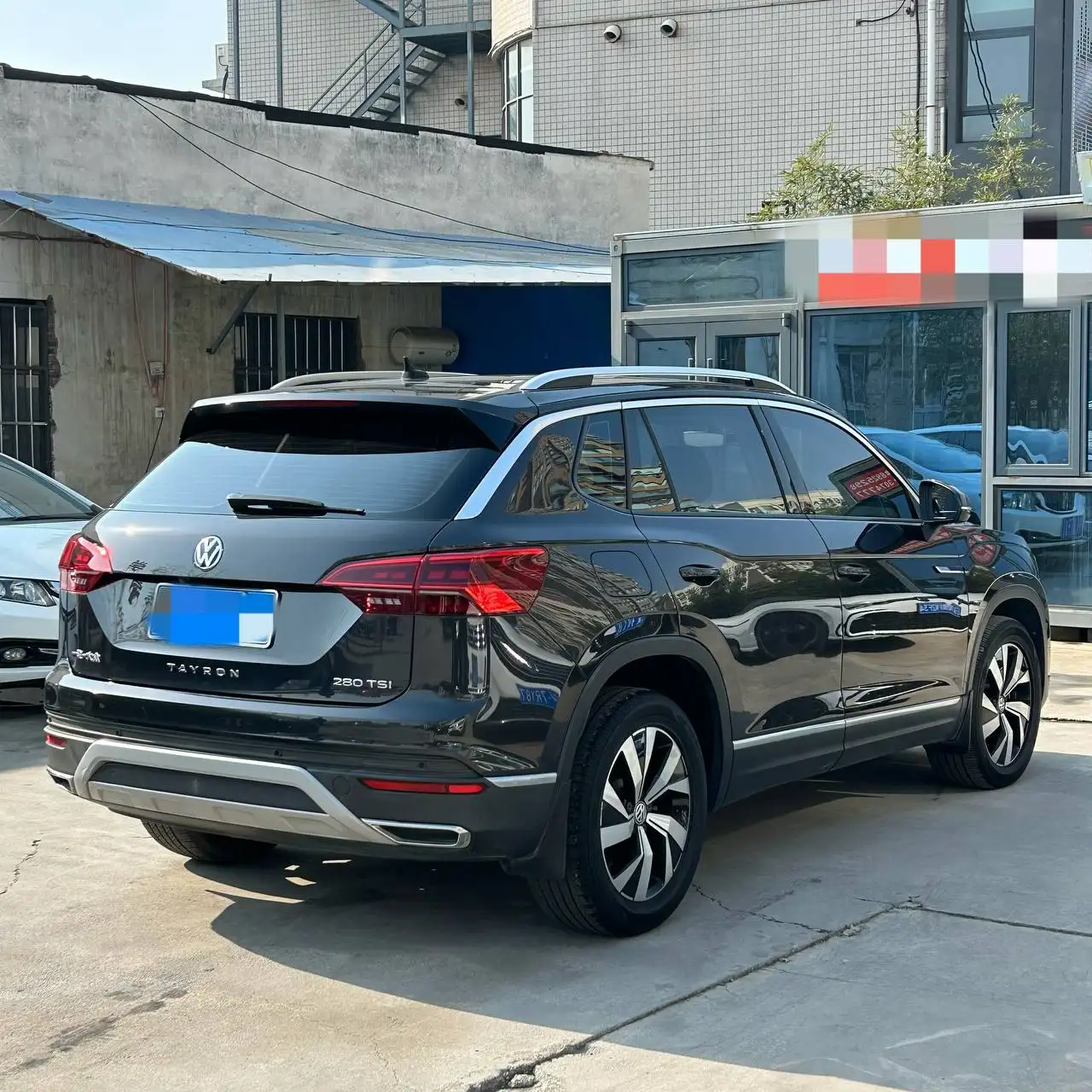 Volkswagen Tiguan 2021 из Китая - Легковые автомобили (Авто) в Уссурийск