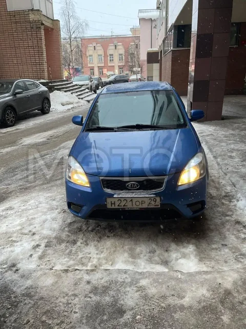 KIA RIO, 2010 на торгах по банкротству - Сельхозтехника в Неизвестно