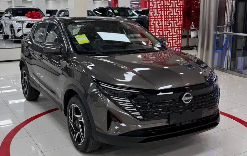 NISSAN Qashqai - Авто в Москва