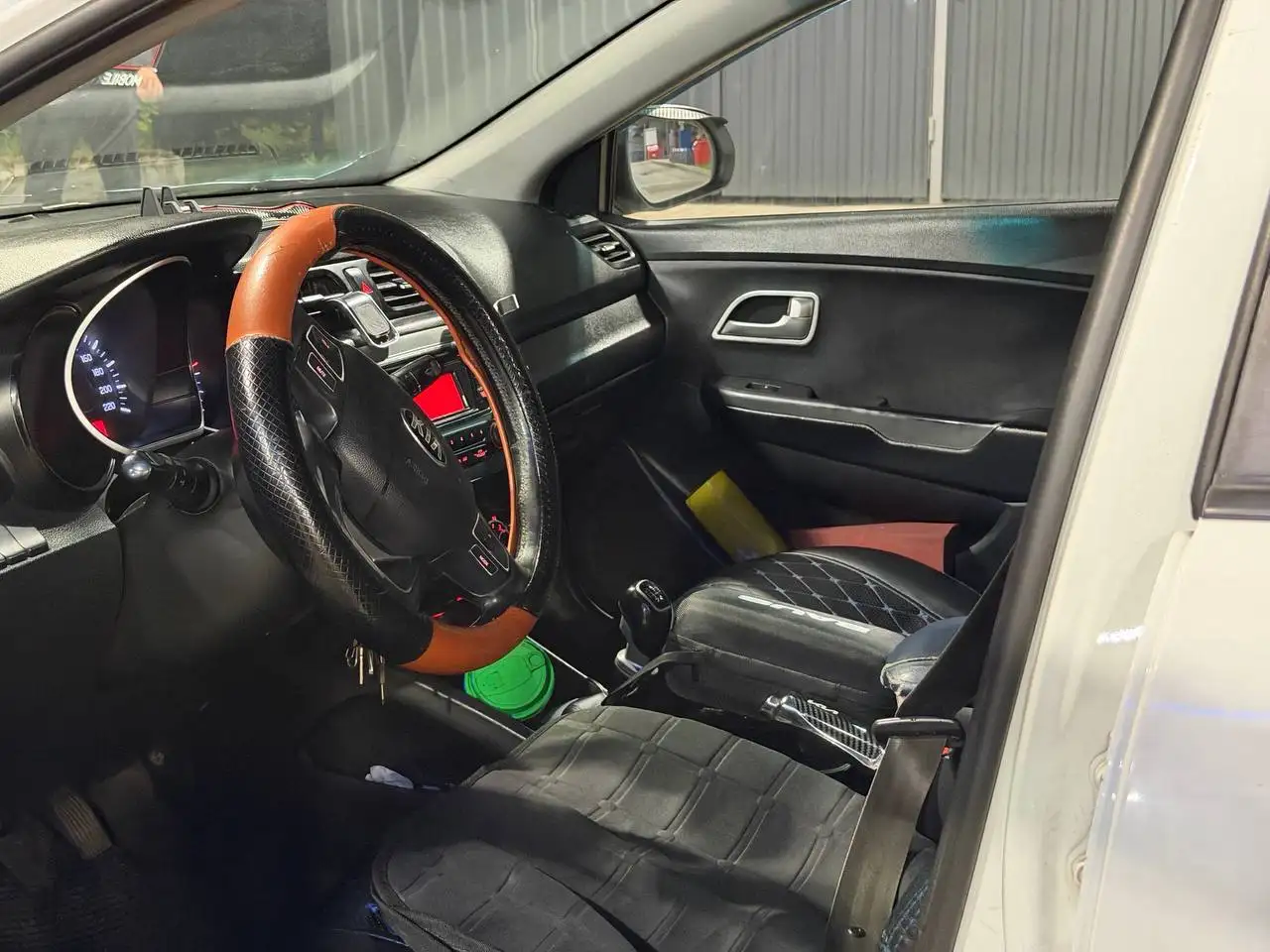 KIA RIO 2014 года - Легковые автомобили (Авто) в Москва