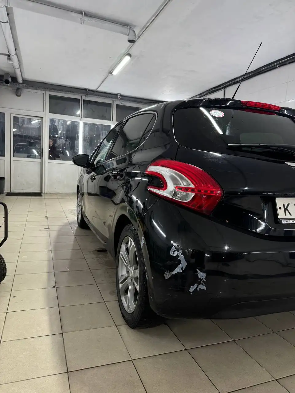 Peugeot 1.6 2012 - Легковые автомобили (Авто) в Москва
