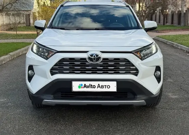 Toyota RAV4 2019 в отличном состоянии - Subaru Impreza WRX/STI в Москва