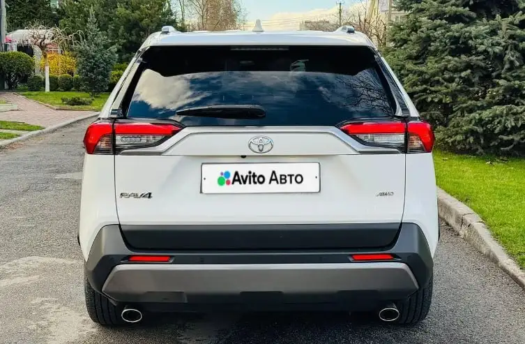 Toyota RAV4 2019 в отличном состоянии - Внедорожники (Авто) в Москва