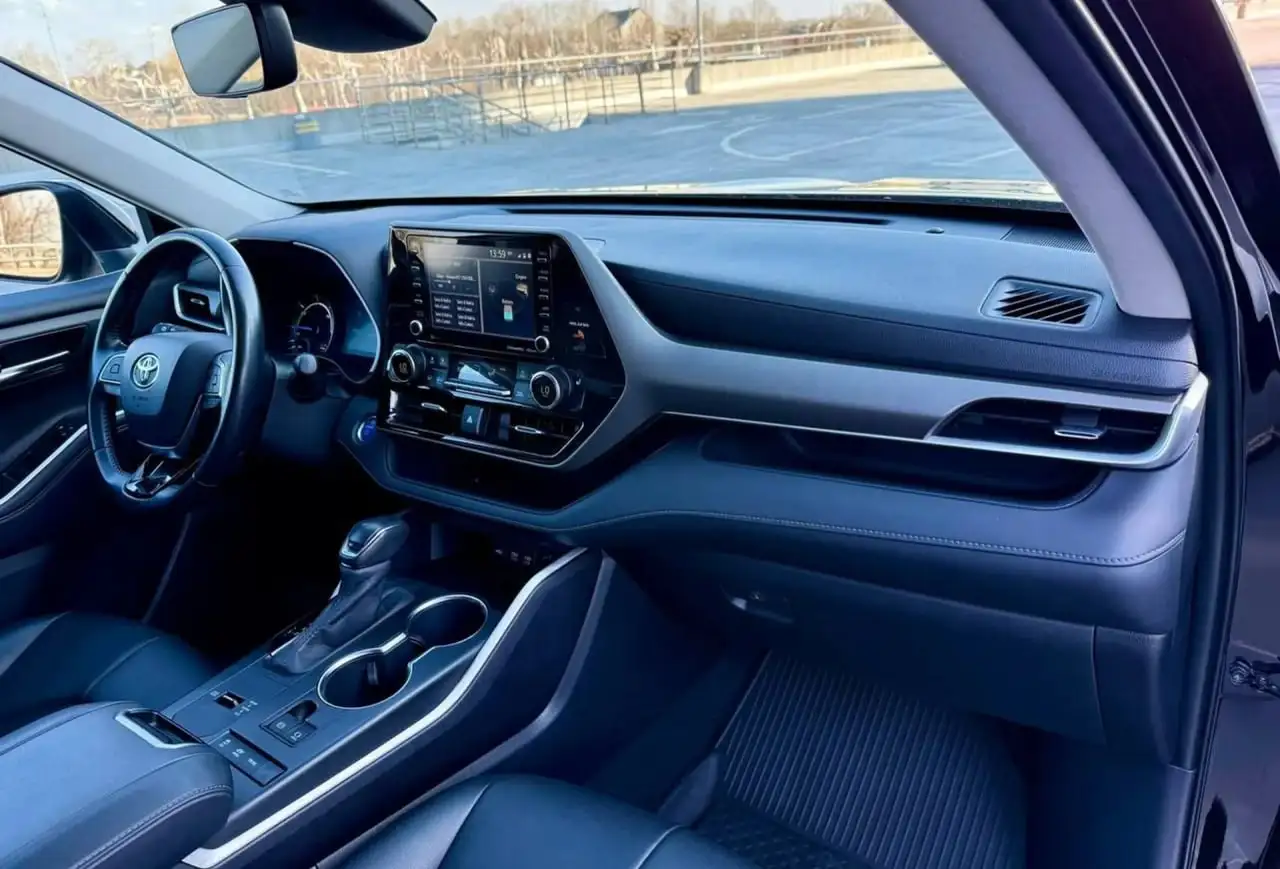 Toyota Highlander IV 2020 Prestige (Гибрид) - Внедорожники и кроссоверы (Авто) в Москва