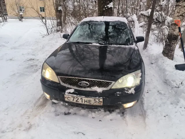 FORD MONDEO, 2006 на торгах по банкротству - Hyundai Santa Fe в Неизвестно