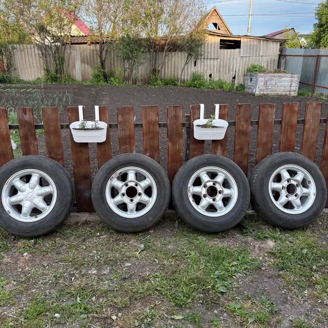 Диски и резина на Шеви Ниву - Электроника авто в Москва