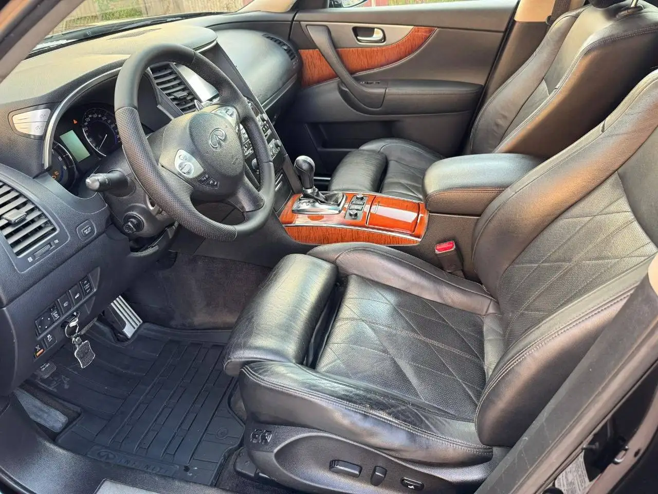 INFINITI QX70-FX37 2015 - Легковые автомобили (Авто) в Москва
