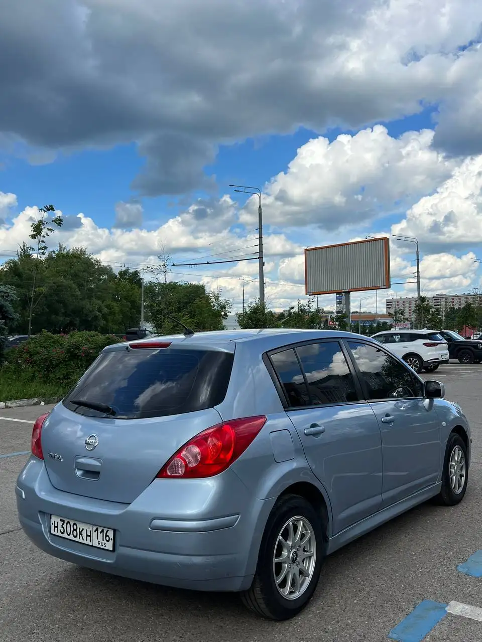 Ниссан Тиида 2010 - Легковые автомобили (Авто) в Москва