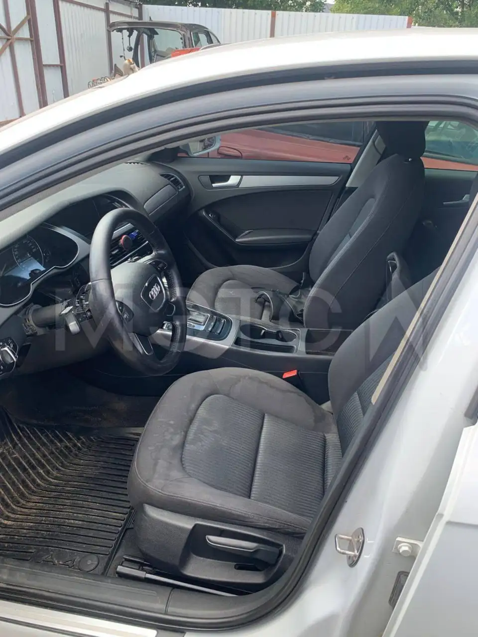 AUDI A4, 2014 с торгов по банкротству - Авто в Неизвестно