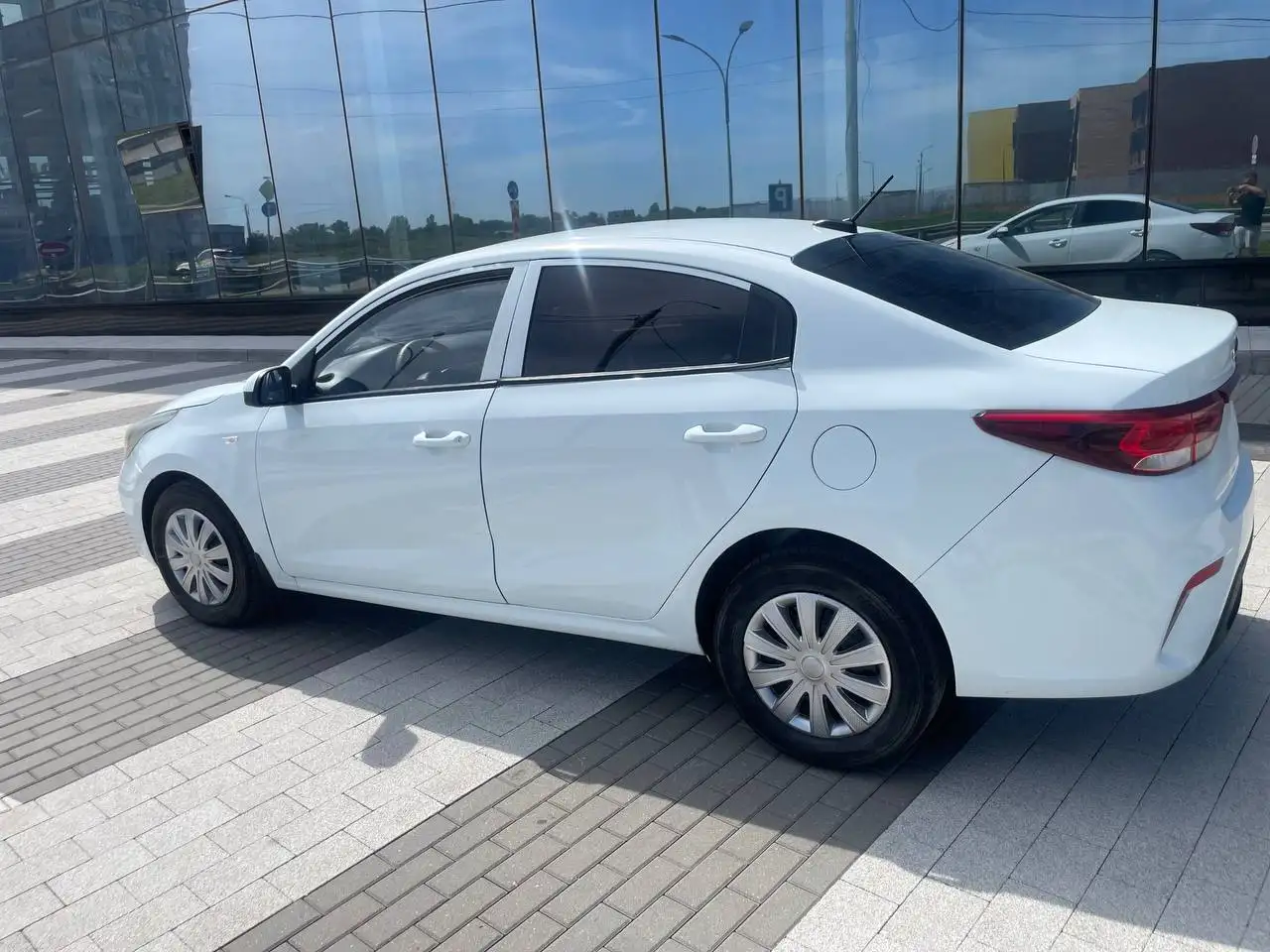 Kia Rio 4 2019 - Авто в Москва