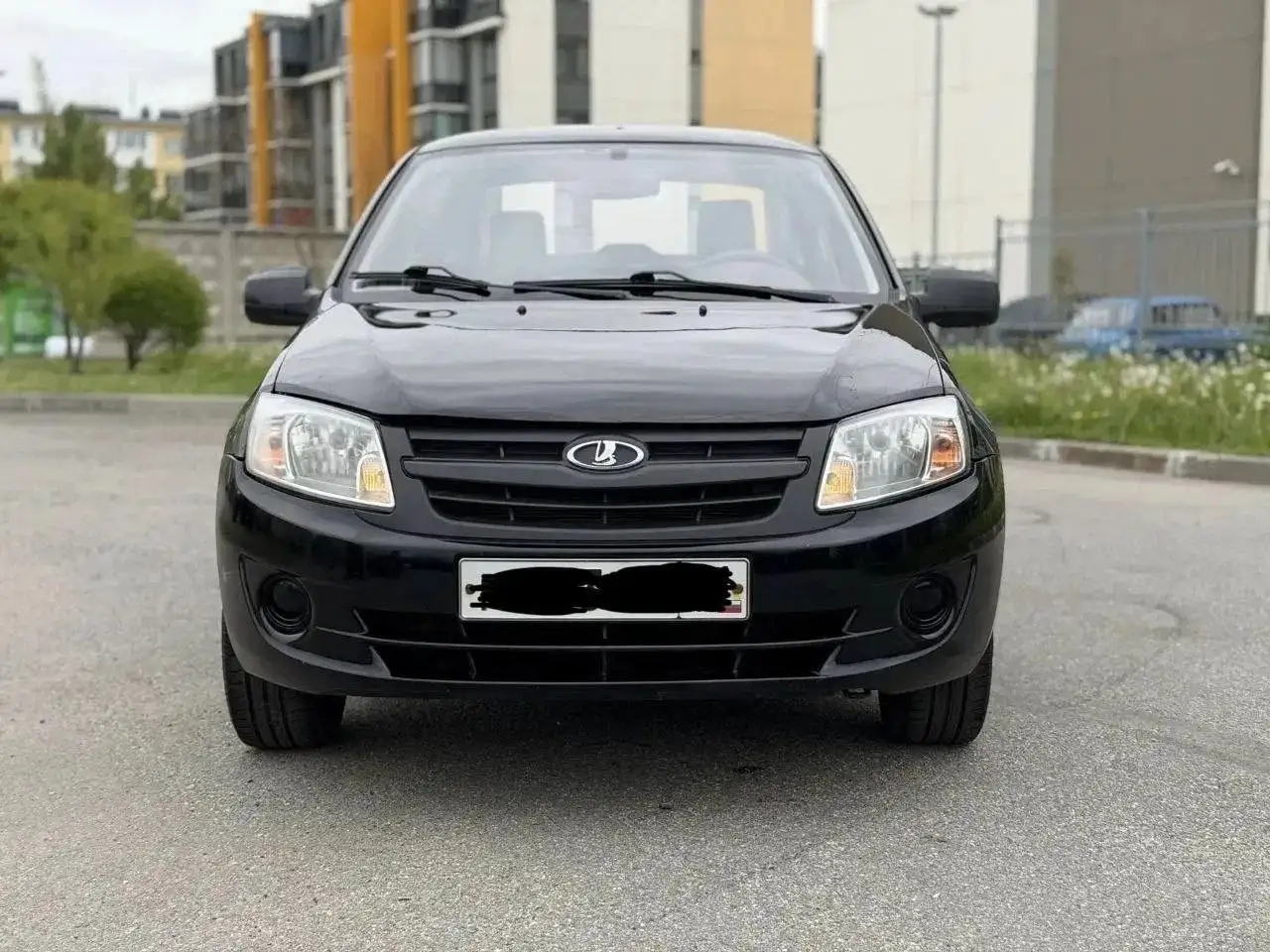 Lada Granta 1.6 /MT, 2013 г. - Авто в Москва