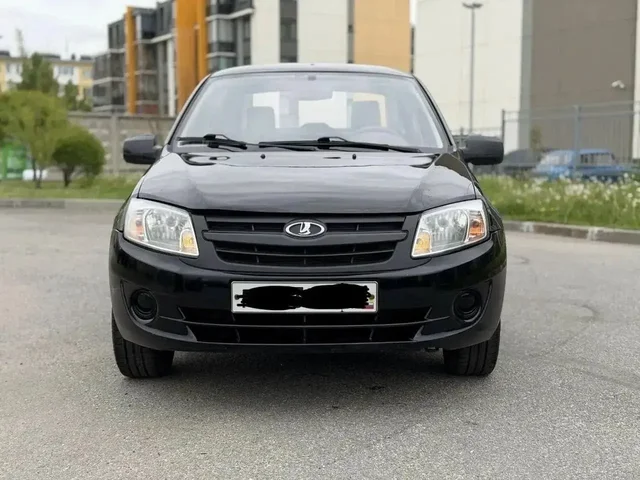 Lada Granta 1.6 /MT, 2013 г. - Авто в Москва
