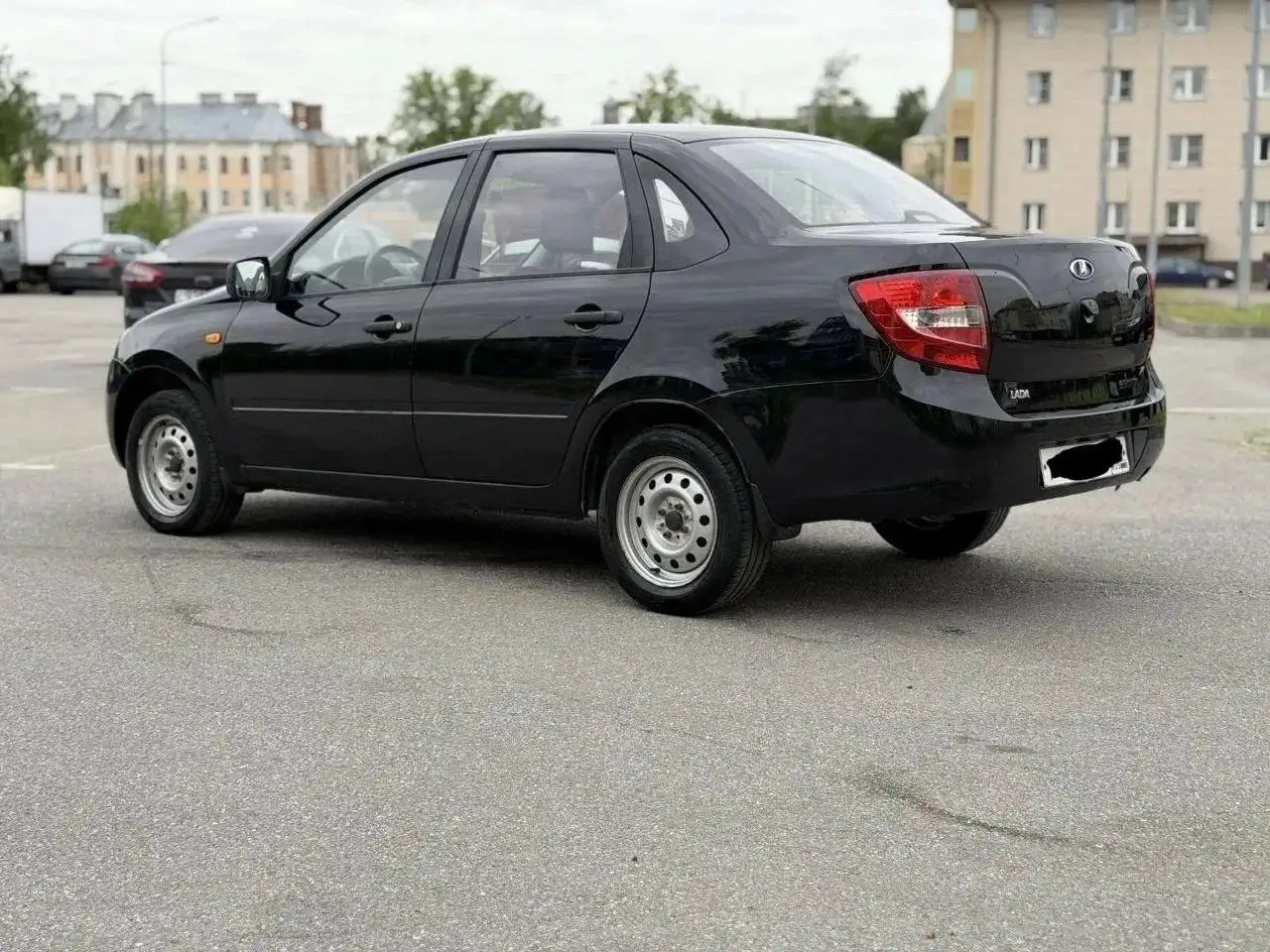 Lada Granta 1.6 /MT, 2013 г. - Авто в Москва